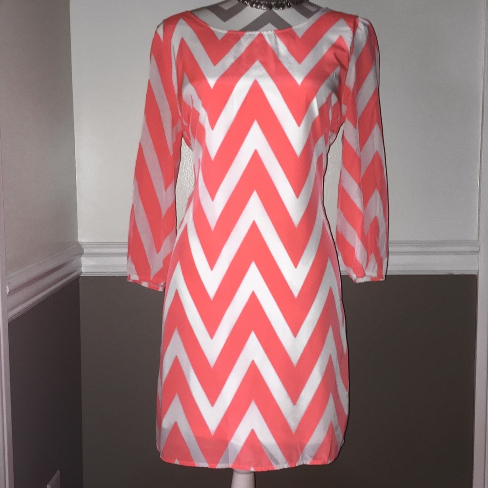 🍁LAST CHANCE!!Chevron mini dress